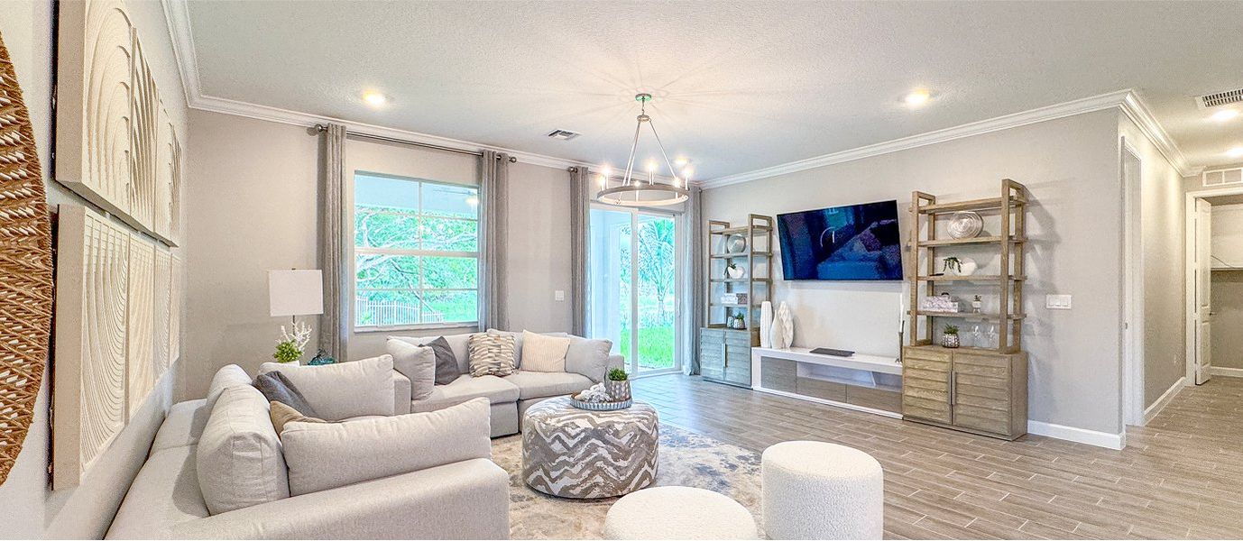 3237 Holly Great 2of2 F1