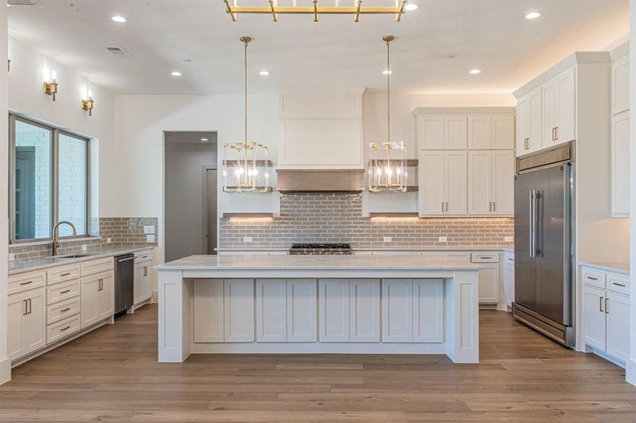 Furnished interior view inside a new home in , Northlake (Image 10).