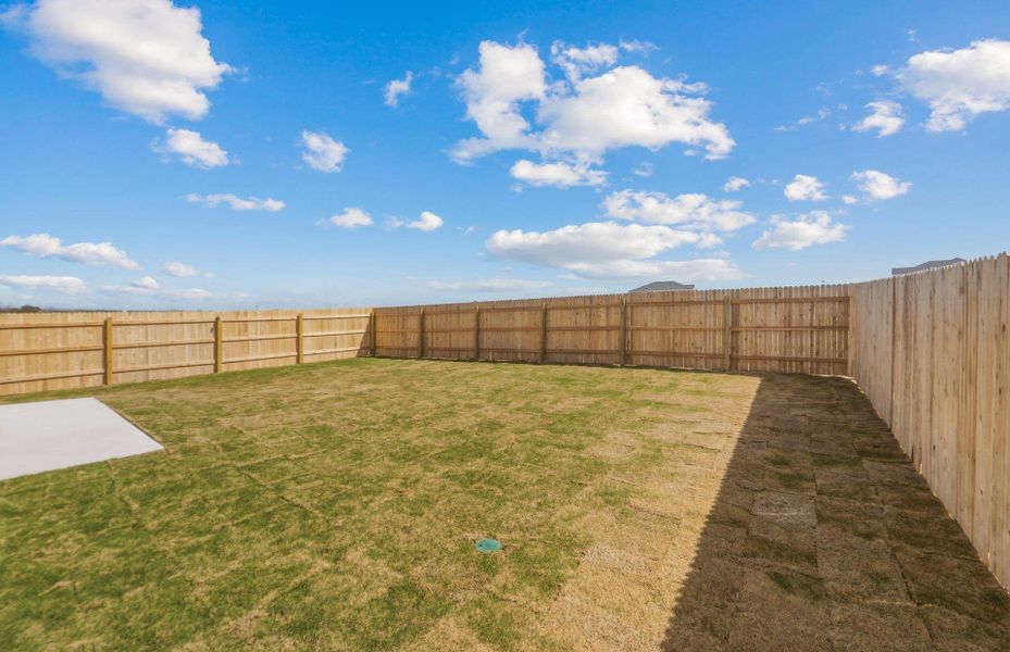 Exterior details and patio area of a home in Sonterra, Jarrell (Image 18).