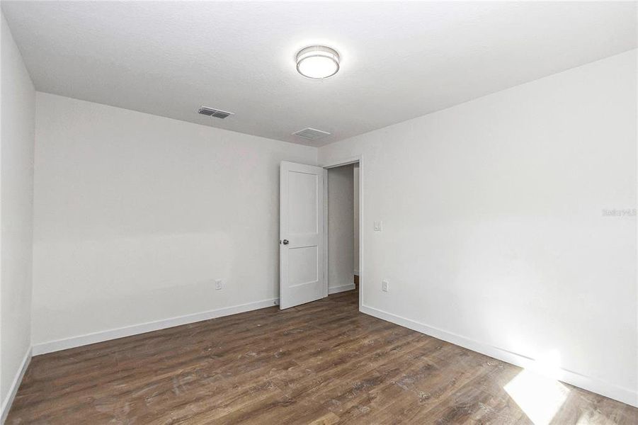 Spacious, unfurnished interior of a new home in , Dunnellon (Image 31).