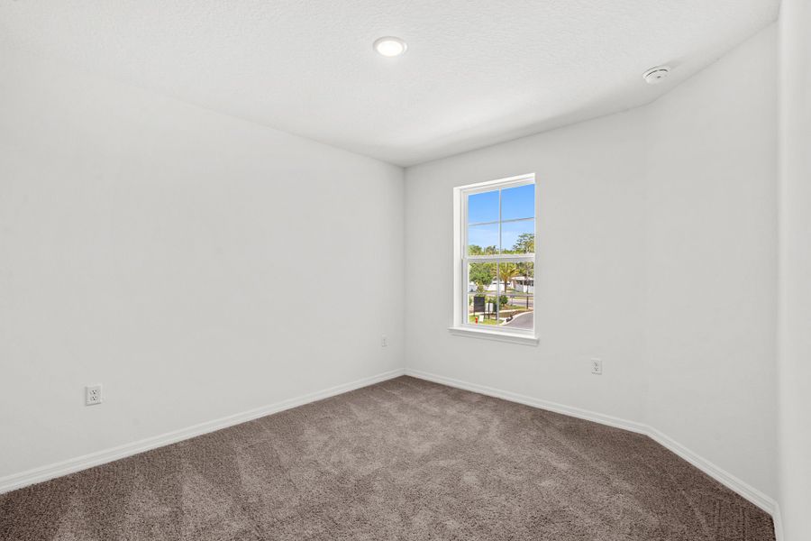 Spacious, unfurnished interior of a new home in Shenandoah Reserve, Orlando (Image 24).