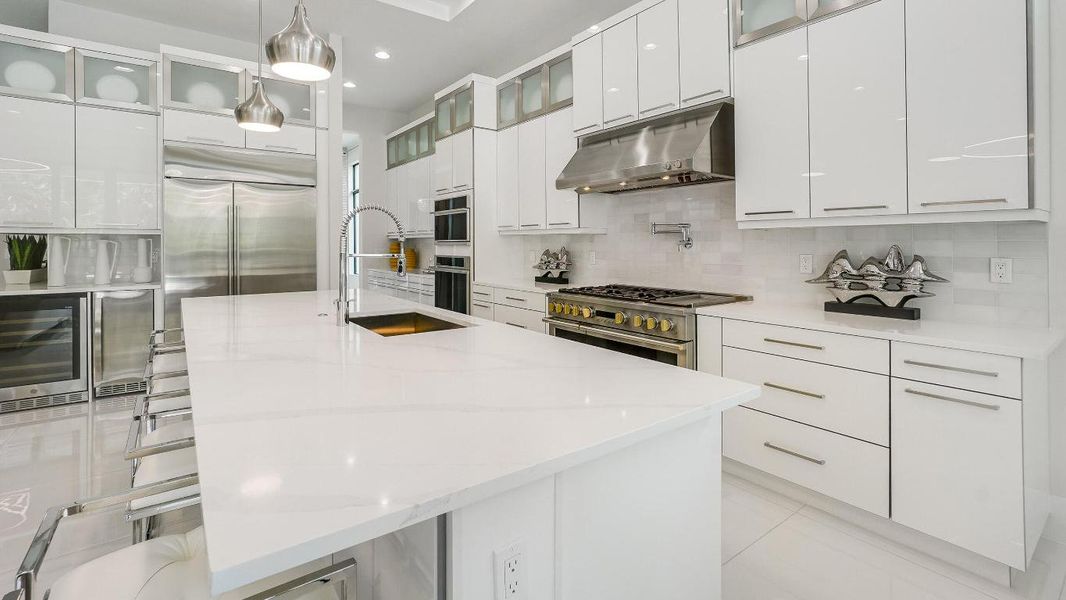 Model Photo used for reference Model Photo used for reference