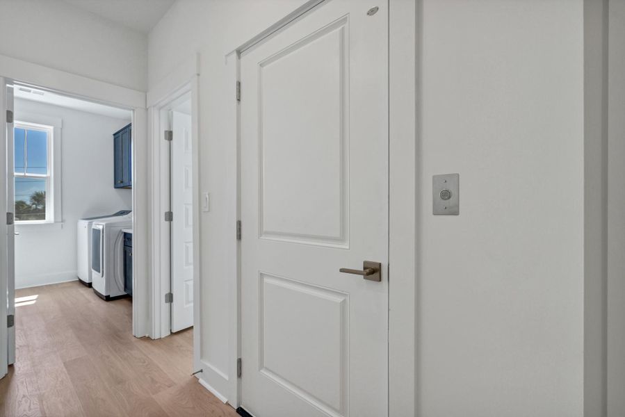 Spacious, unfurnished interior of a new home in , Edisto Island (Image 59). Spacious, unfurnished interior of a new home in , Edisto Island (Image 59).