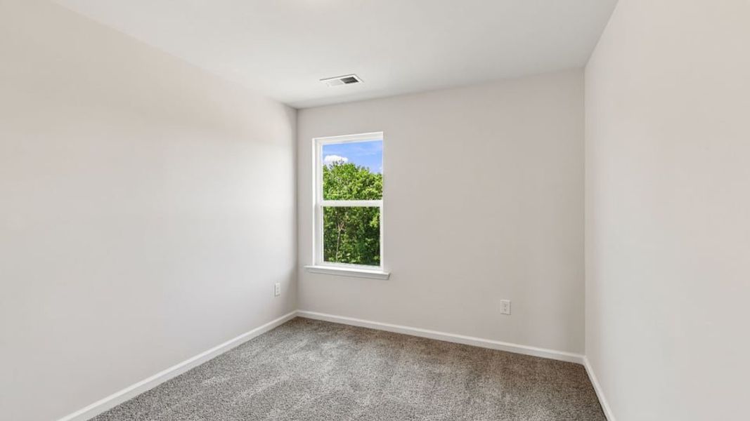 Spacious, unfurnished interior of a new home in Baxter Village, Boiling Springs (Image 26).