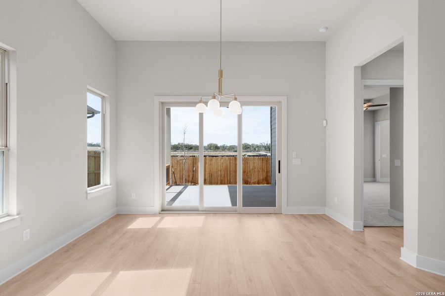Spacious, unfurnished interior of a new home in Davis Ranch, San Antonio (Image 17).