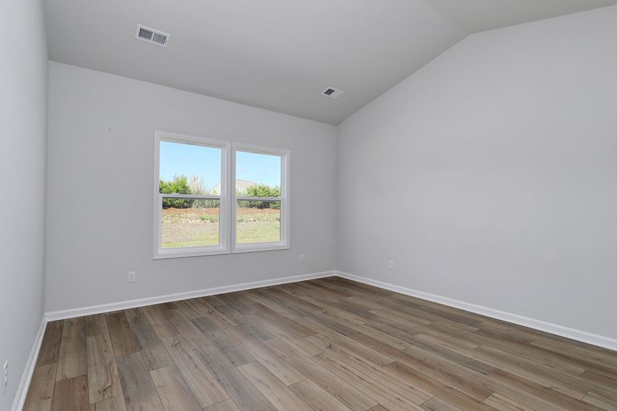 Spacious, unfurnished interior of a new home in Allston Park, Calabash (Image 21).