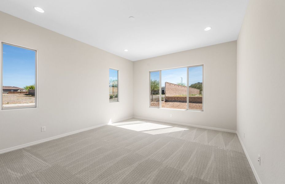 Spacious, unfurnished interior of a new home in Sun City Festival, Buckeye (Image 18).