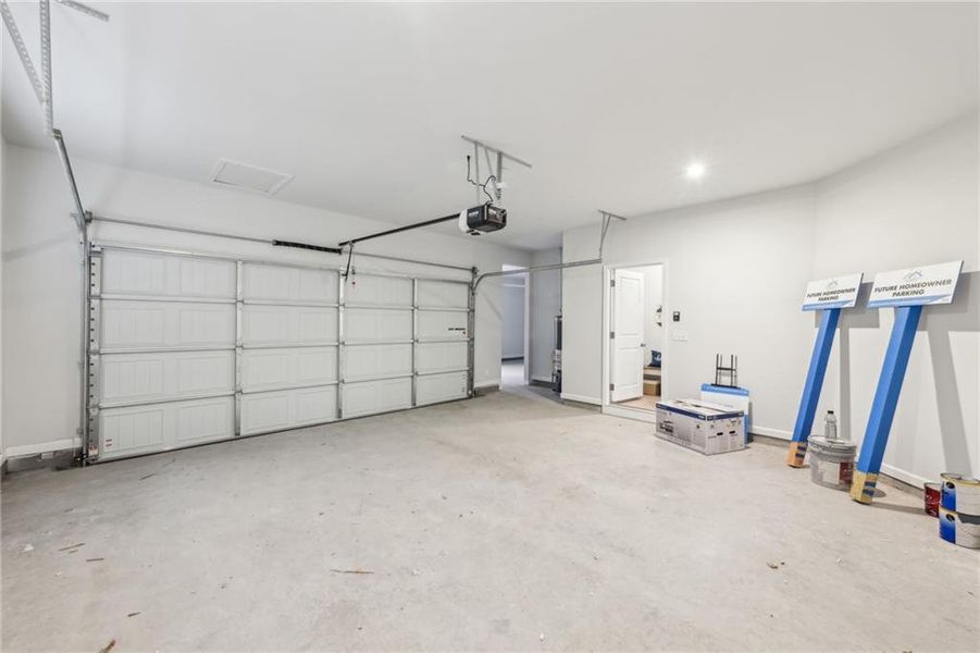 Spacious, unfurnished interior of a new home in Stephen's Landing, Loganville (Image 21).