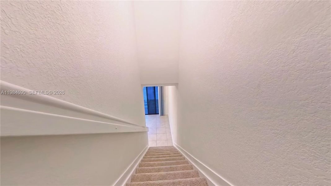 Spacious, unfurnished interior of a new home in , Florida City (Image 35).