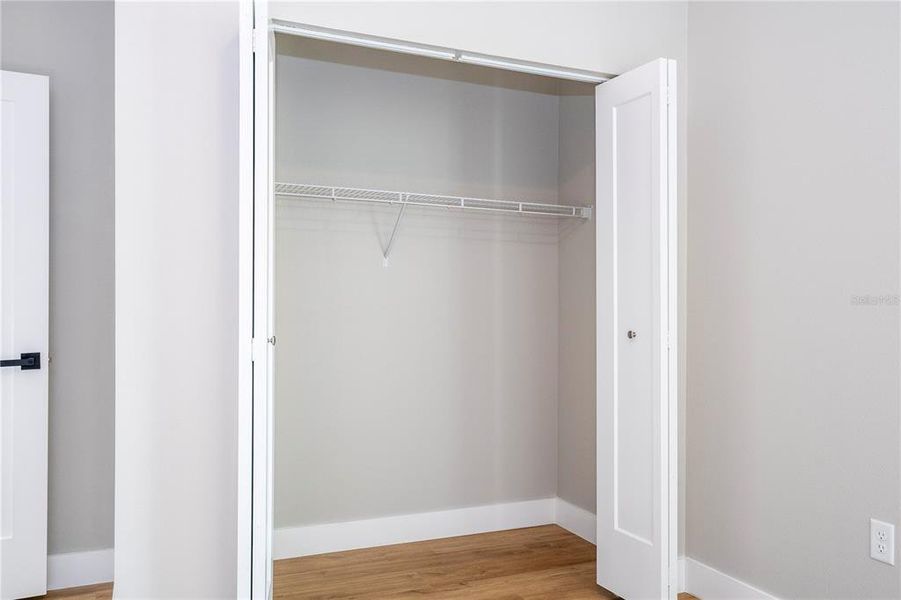 Spacious, unfurnished interior of a new home in , Ocklawaha (Image 31).