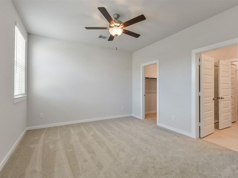 Spacious, unfurnished interior of a new home in Liberty Estates, Cleveland (Image 29).
