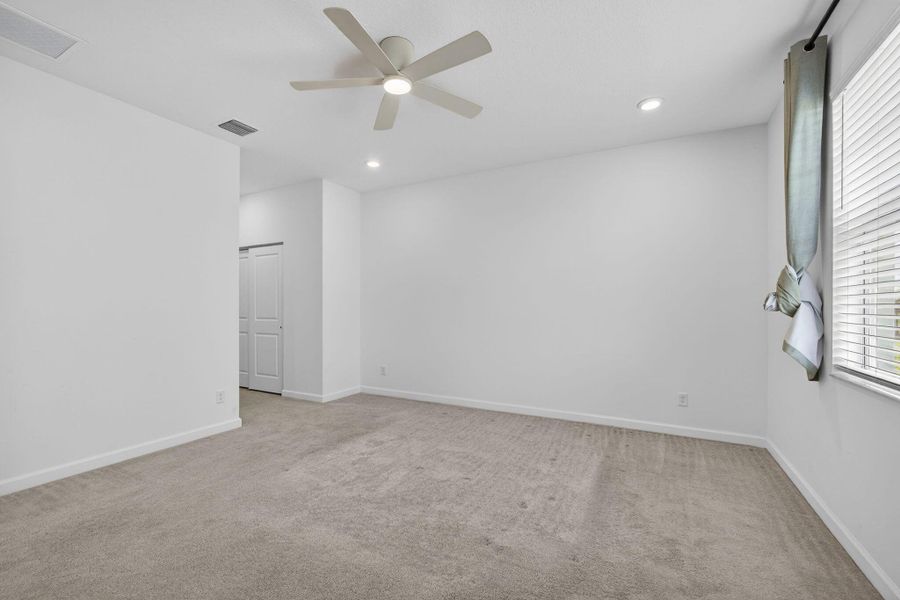 Spacious, unfurnished interior of a new home in , Loxahatchee (Image 31).