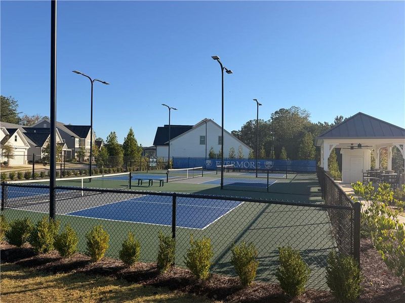 Community amenities in , Canton (Image 46). Community amenities in , Canton (Image 46).
