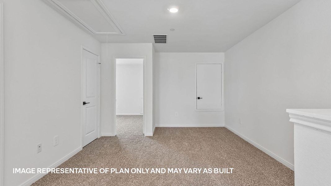 Spacious, unfurnished interior of a new home in Avery Centre, Round Rock (Image 36).