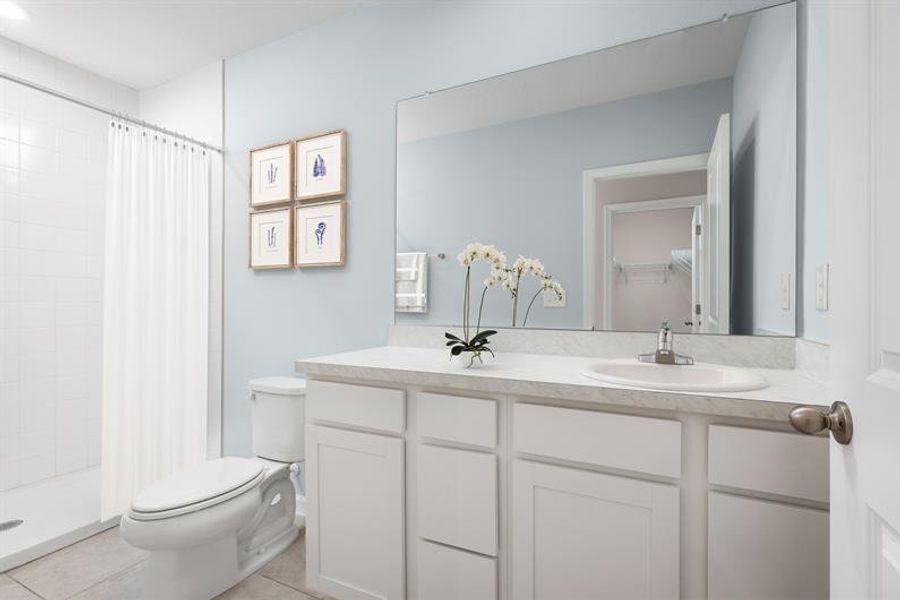 Representative furnished interior of a home built from the Alder by Ryan Homes in Vista Trace, Belleview (Image 11).