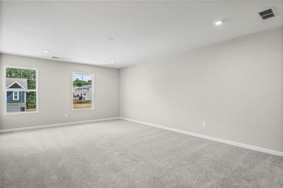 Spacious, unfurnished interior of a new home in Sage Woods, Dallas (Image 25).