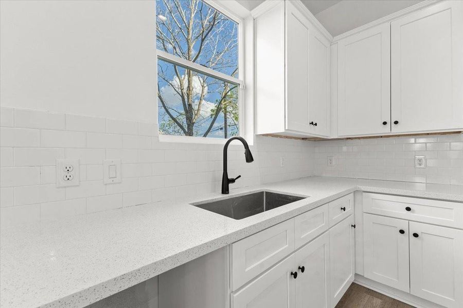 Furnished interior view inside a new home in , Houston (Image 8).