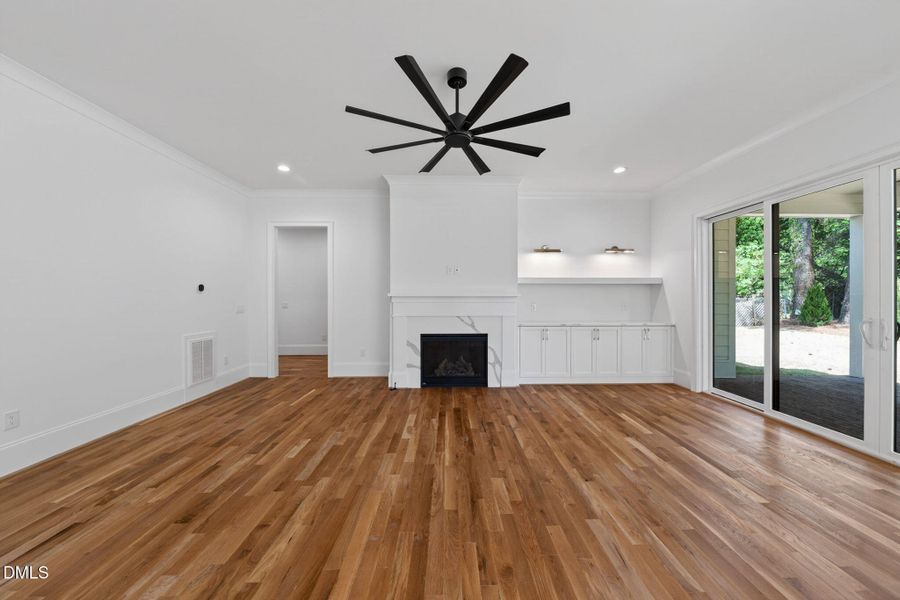 25-web-or-mls-402 Willow St - 25