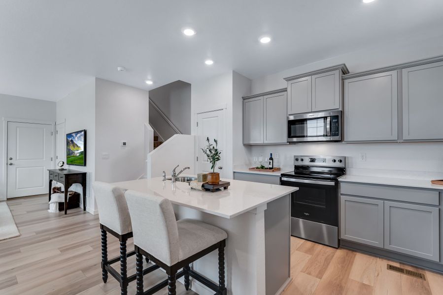 Representative furnished interior of a home built from the MURIFIELD by D.R. Horton in Vista Meadows, Fort Lupton (Image 4).