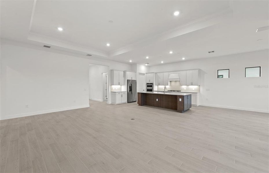 Spacious, unfurnished interior of a new home in Del Webb Catalina, Lakewood Ranch (Image 25).