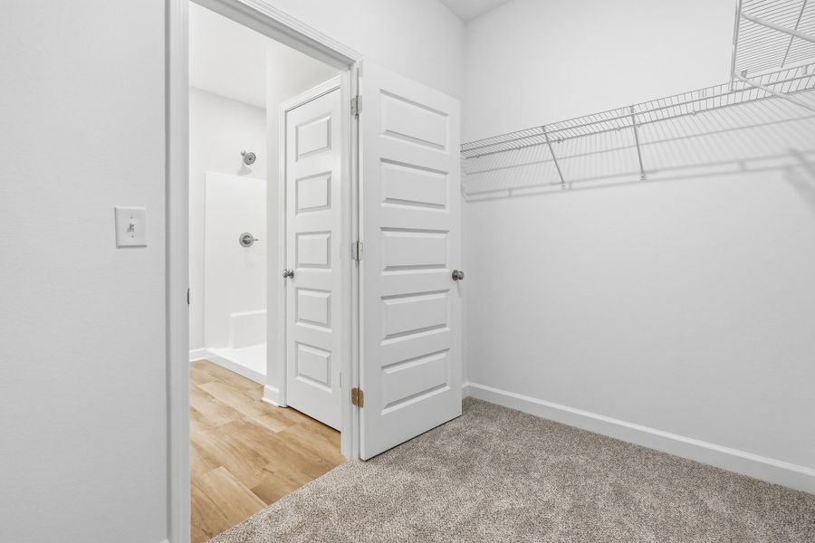 Spacious, unfurnished interior of a new home in Southern Charm, Crestview (Image 38).