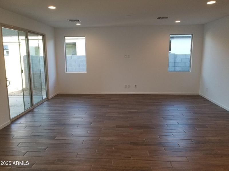 198 Family Room 198 Family Room