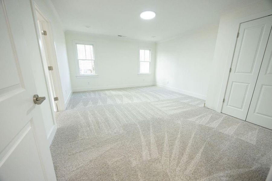 Spacious, unfurnished interior of a new home in , Atlanta (Image 45).