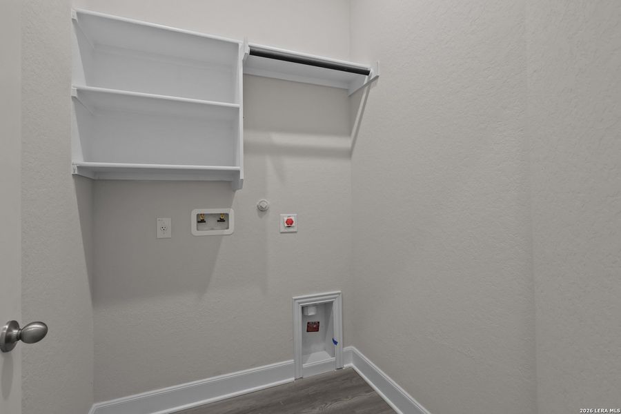 Spacious, unfurnished interior of a new home in Homestead, Schertz (Image 18).