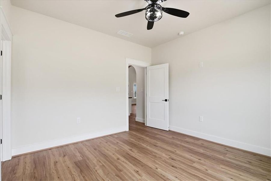 Spacious, unfurnished interior of a new home in , Monroe (Image 29).