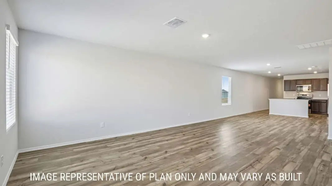 Spacious, unfurnished interior of a new home in Reynolds Crossing, Killeen (Image 16).