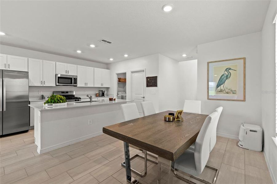 Furnished interior view inside a new home in Prosperity Lakes, Parrish (Image 10). Furnished interior view inside a new home in Prosperity Lakes, Parrish (Image 10).