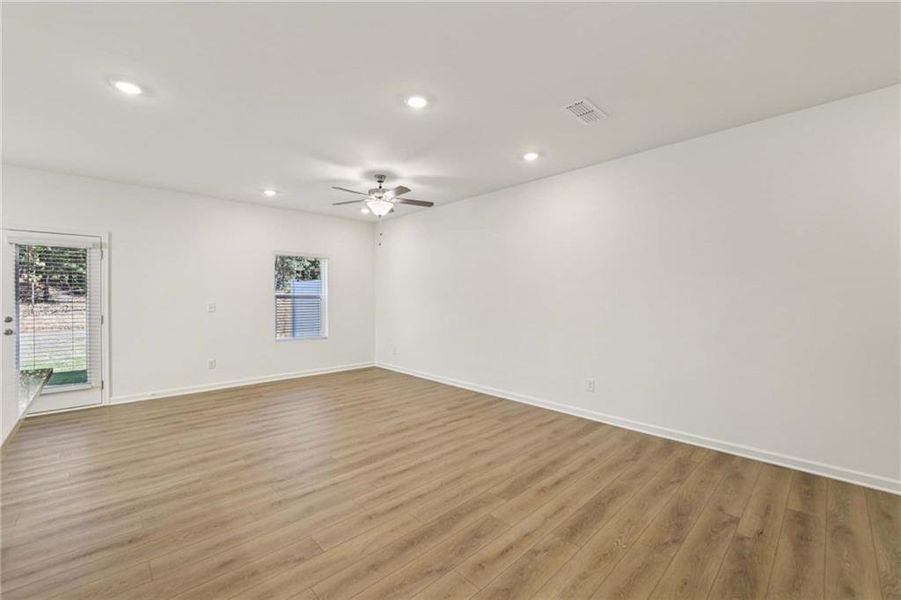 Spacious, unfurnished interior of a new home in Langston Reserve, Cartersville (Image 16). Spacious, unfurnished interior of a new home in Langston Reserve, Cartersville (Image 16).
