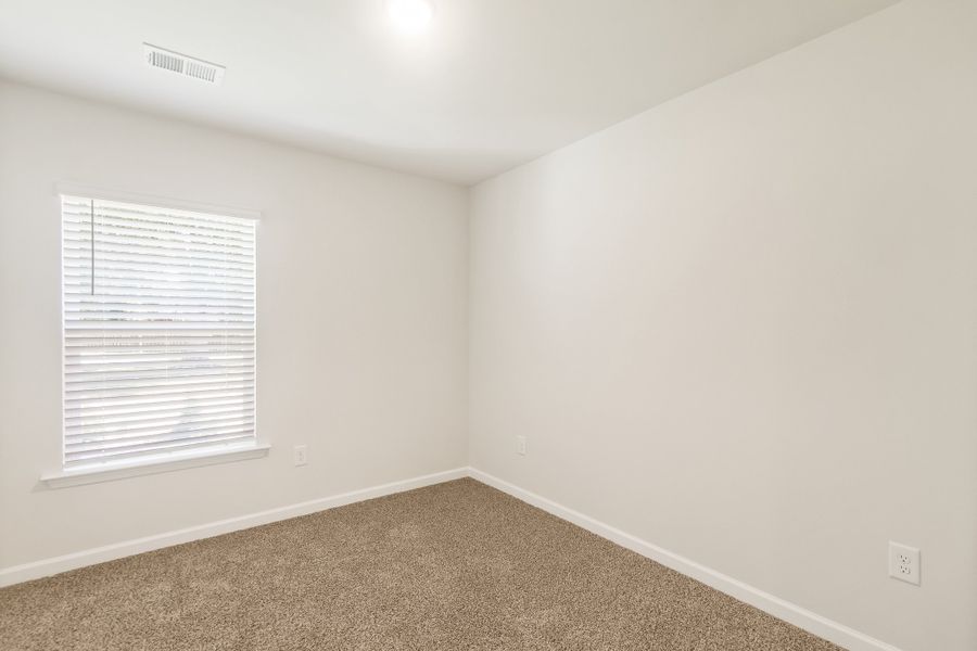 Representative unfurnished interior of a home built from the Ashford by Veranda Homes in The Falls, Blythewood (Image 9).