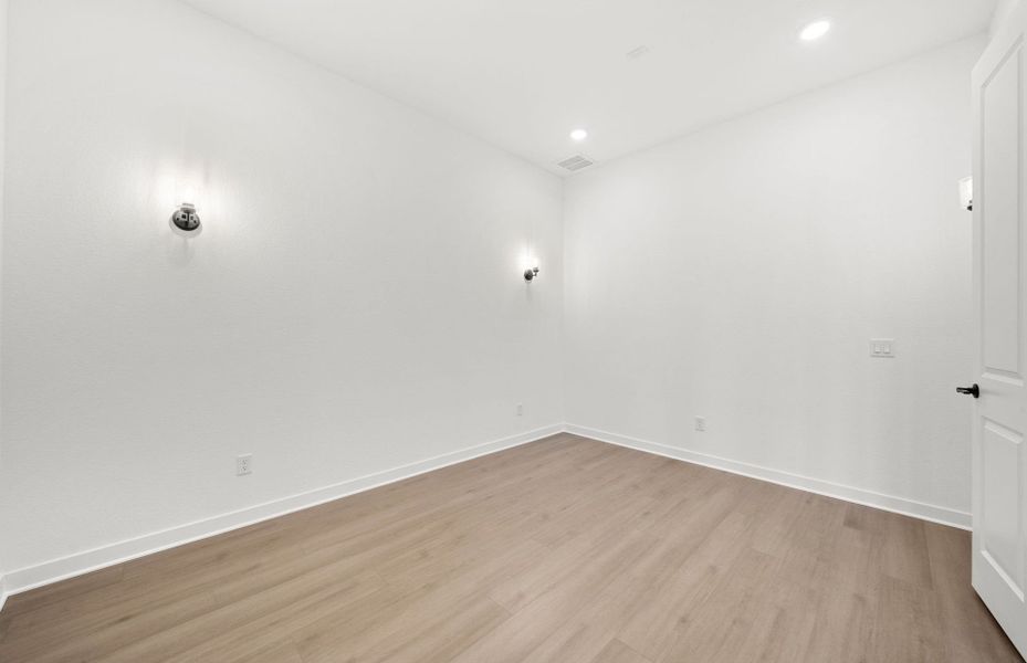 Representative unfurnished interior of a home built from the Dobbin by Pulte Homes in 6 Creeks, Kyle (Image 39).