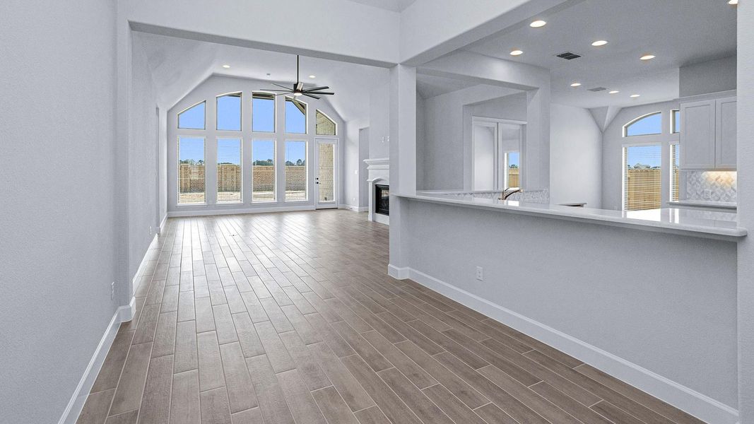 Spacious, unfurnished interior of a new home in Everly, Hockley (Image 19).