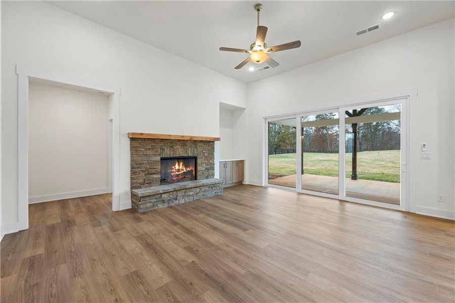 Spacious, unfurnished interior of a new home in , Gainesville (Image 41).