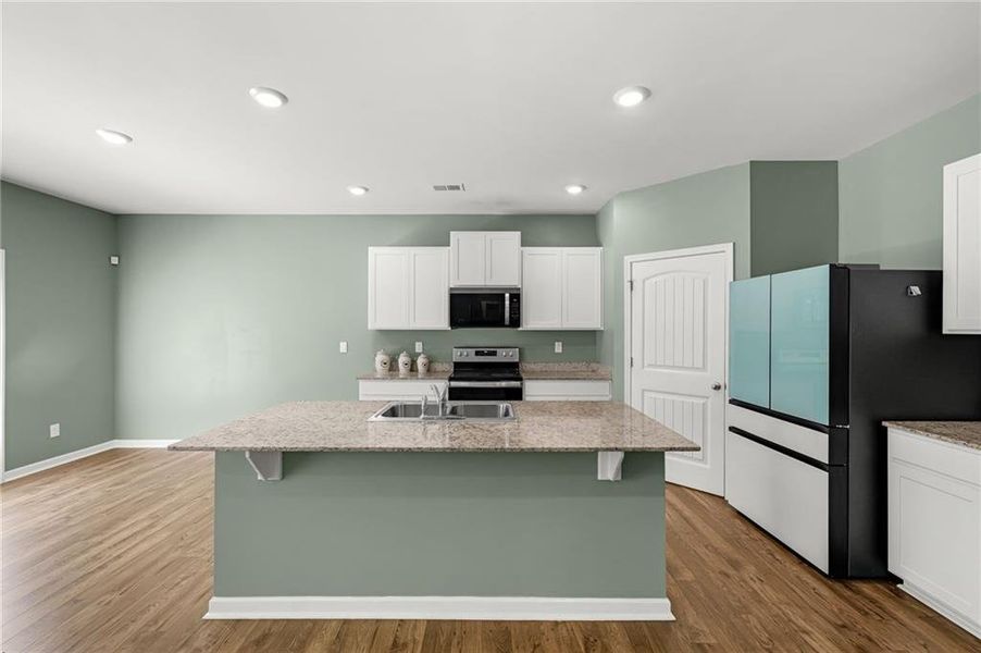 Furnished interior view inside a new home in , Dallas (Image 13).