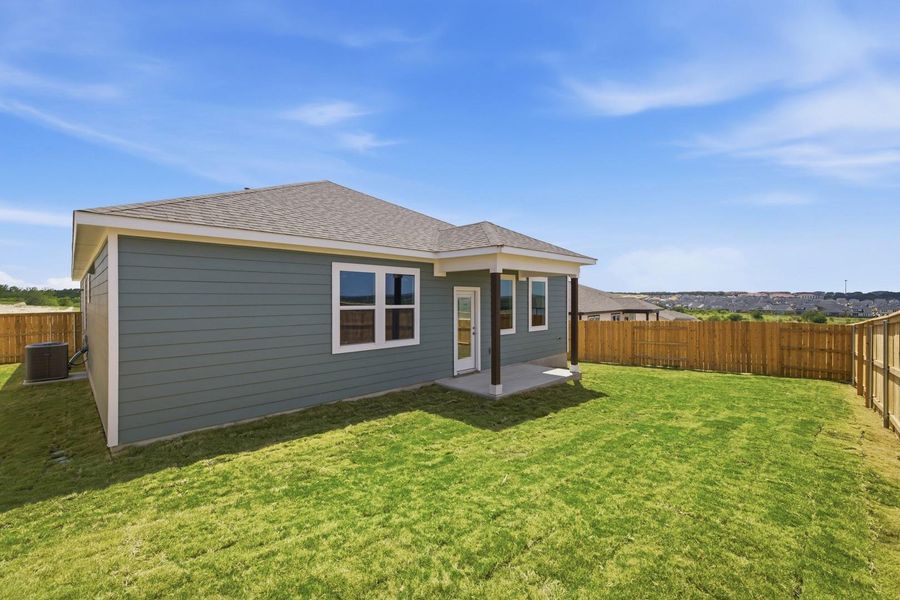 Exterior details and patio area of a home in Cloverleaf, Austin (Image 28).