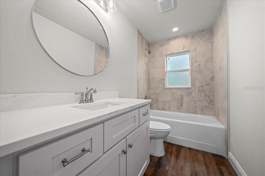 Furnished interior view inside a new home in , Ocklawaha (Image 17). Furnished interior view inside a new home in , Ocklawaha (Image 17).