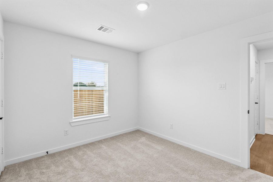 Spacious, unfurnished interior of a new home in Summerview, Fulshear (Image 17). Spacious, unfurnished interior of a new home in Summerview, Fulshear (Image 17).