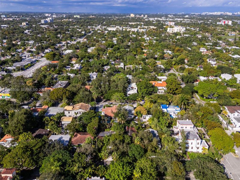 Image 12 of a home in .