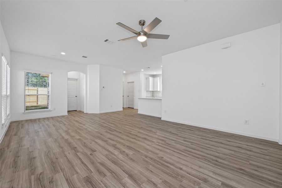 Spacious, unfurnished interior of a new home in Enclave at Willis, Willis (Image 25).