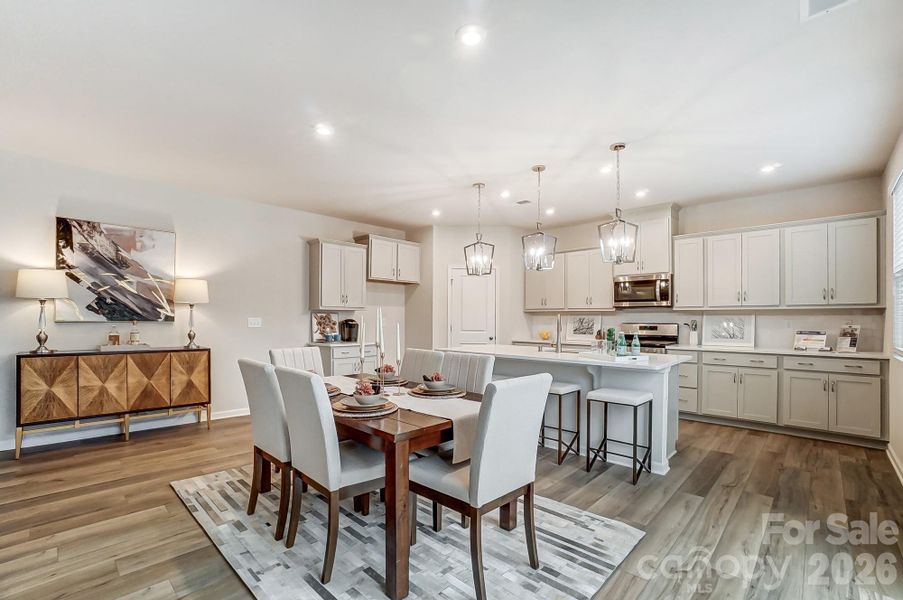 Dinning / kitchen
