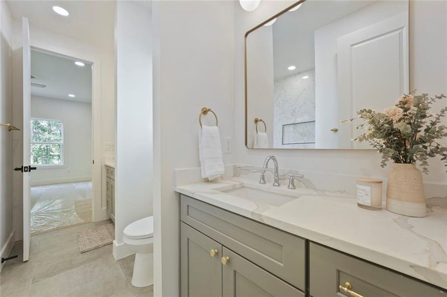 Furnished interior view inside a new home in , Grayson (Image 30).