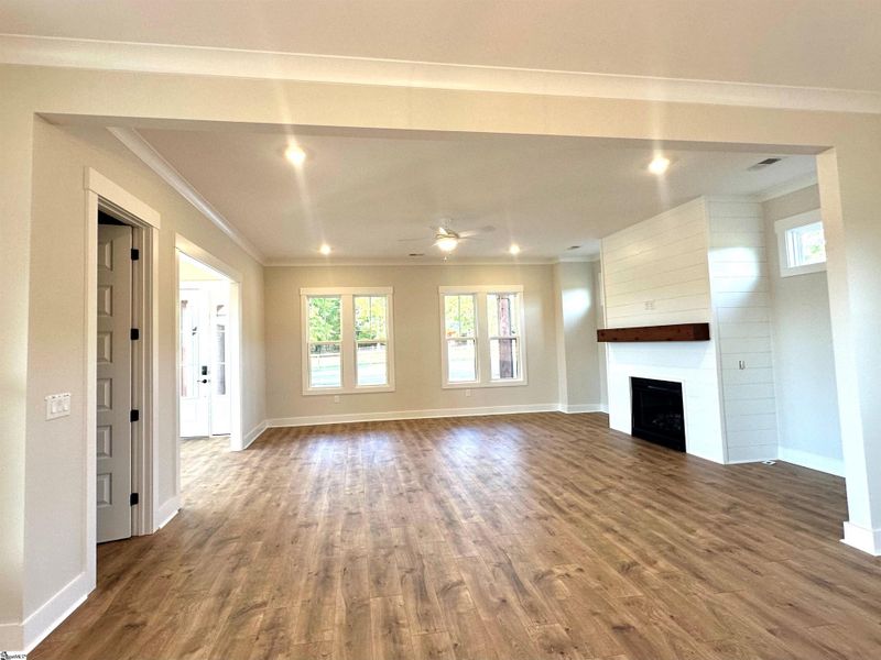 Spacious, unfurnished interior of a new home in Greenville County Homes, Simpsonville (Image 10).