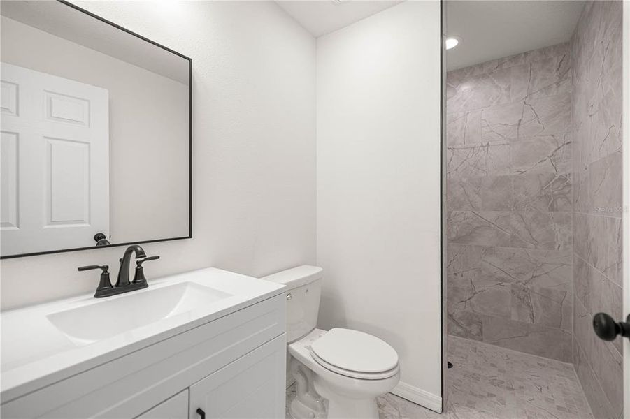 Furnished interior view inside a new home in , Ocala (Image 8).