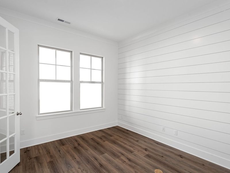 Spacious, unfurnished interior of a new home in Shelton Square, Murfreesboro (Image 27).