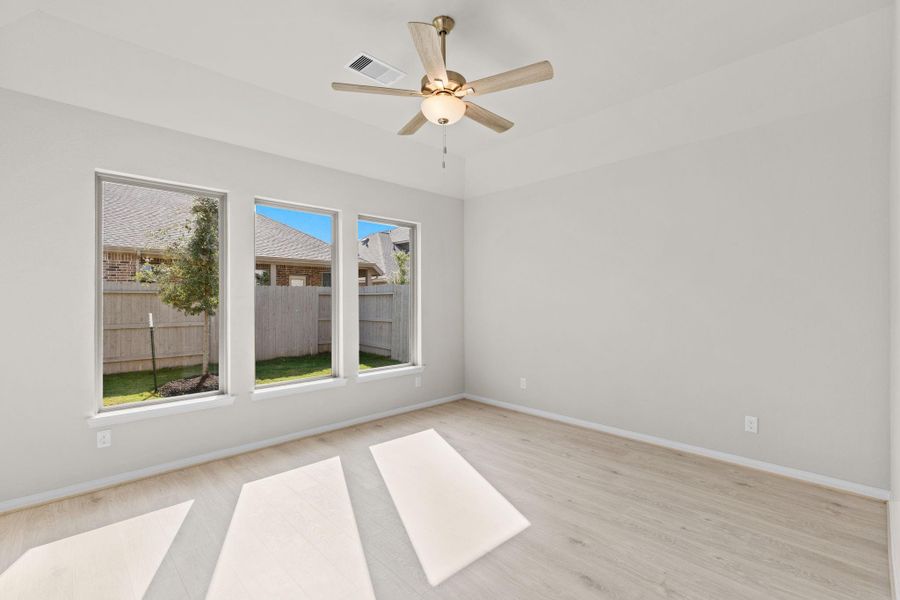 Spacious, unfurnished interior of a new home in Pomona, Manvel (Image 27).