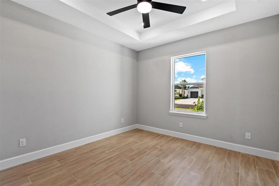 Spacious, unfurnished interior of a new home in Park East at Azario, Bradenton (Image 44). Spacious, unfurnished interior of a new home in Park East at Azario, Bradenton (Image 44).