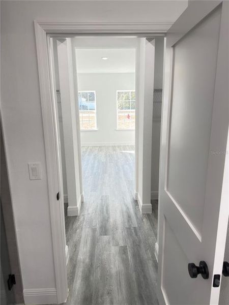 Spacious, unfurnished interior of a new home in , Ocala (Image 22).